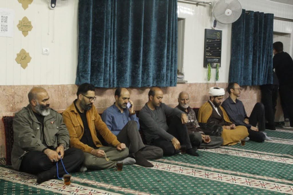 مراسم شب شهادت شیخ الائمه امام جعفر صادق 7 6 مراسم شب شهادت امام صادق 1404 Enghelabion.org